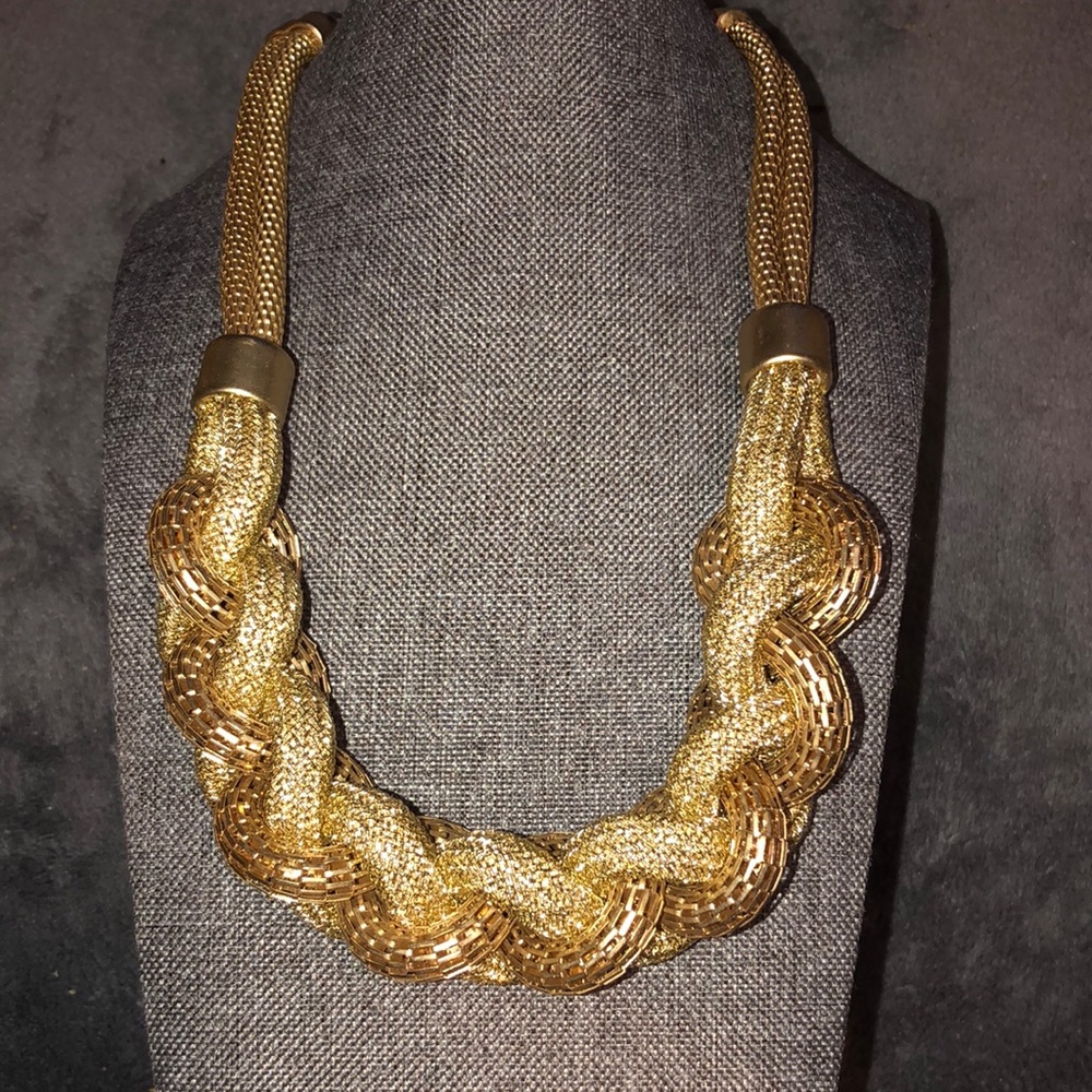 Gold tone mesh braided necklace